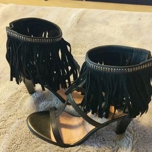 Gianni Bini black fringe heels NWT